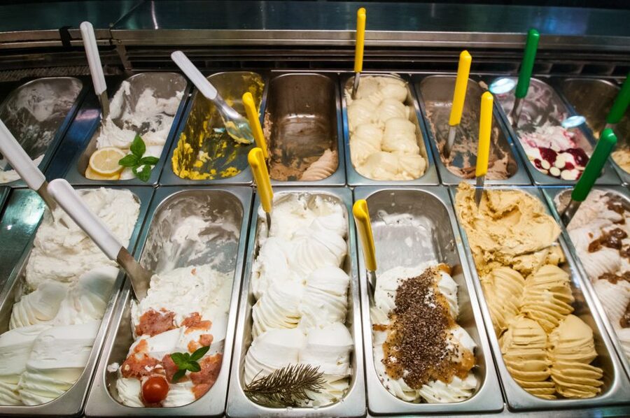 Rome: Espresso, Gelato and Tiramisù Tasting Tour - Guides who make the difference