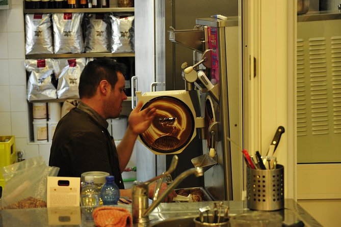 Rome: Private Espresso, Gelato and Tiramisu Food Tour - What two hours and $96.74 really buy you