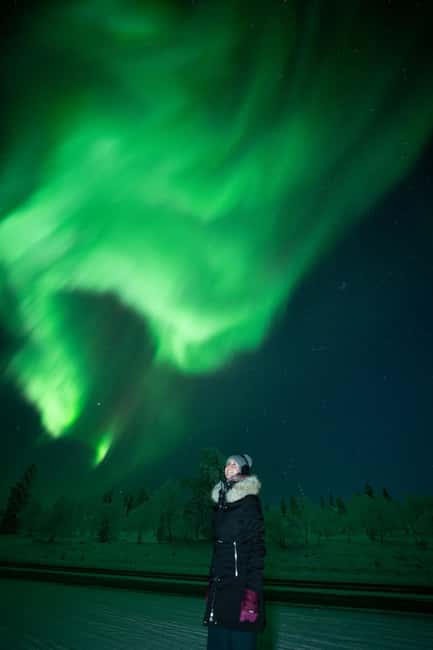 Rovaniemi: Coffee under Northern Lights & Professional Photo - Why this Rovaniemi aurora chase is different