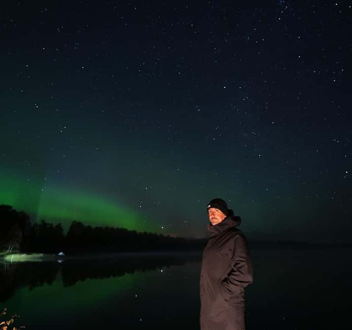Rovaniemi: Coffee under Northern Lights & Professional Photo - Waiting with coffee while the forecast catches up