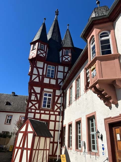 Rüdesheim: City tour with music, wine, and Rüdesheim coffee - Inside the historic Music Cabinet