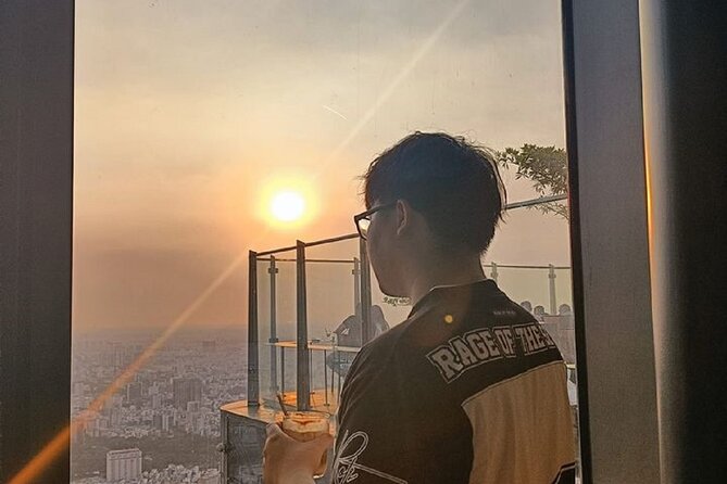 Sai Gon Special Coffee At Landmark 81 & Street Food tour - What the private guide adds