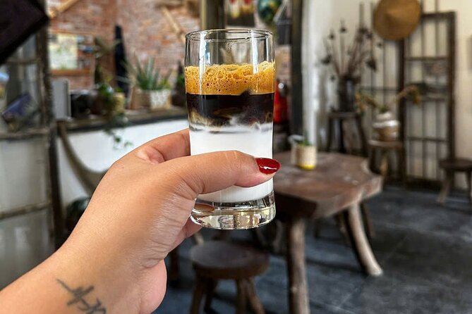Six Cups of Vietnam Coffee Workshop in Hanoi with Local Barista - The phin filter lesson