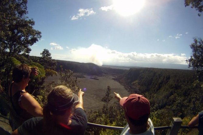Small-Group Big Island Tour: Hawaii Volcanoes National Park and Kona Coffee Farm - Hawaiʻi Volcanoes National Park: the heart of the day