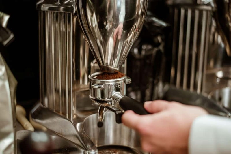 Vienna: Coffee House Culture Tour with Tastings - Comparing three or four Vienna cafés