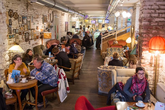 Vienna for Food Lovers: Cafés, Markets & Austrian Cuisine - Würstelstand: the most casual stop