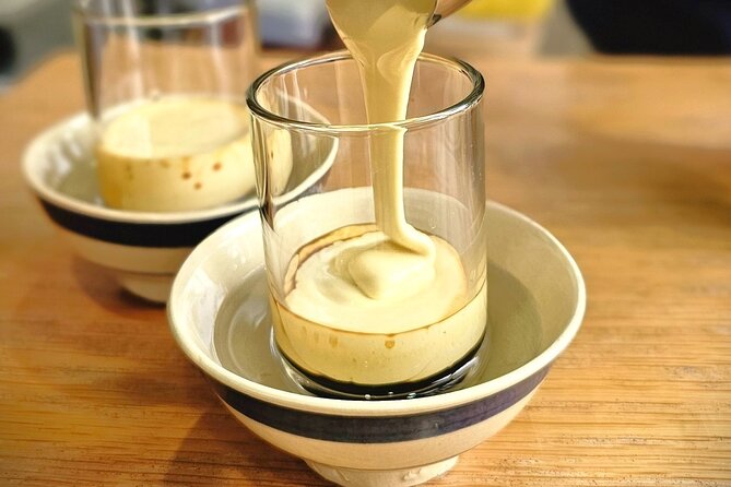 Vietnam Coffee Journey - Make extraordinary tasty coffee yourself - Six cups that explain Vietnam better than a souvenir