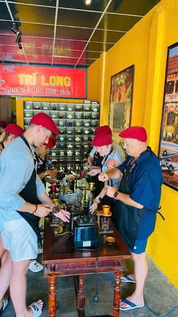 Vietnamese Coffee Making Class in Hoi An - Hue salt coffee and the science of less bitterness