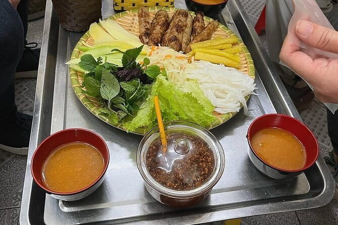 Walking Tour in Hanoi Old Quarter with Street Food & Coffee - Starting at 41 P. Luong Van Can