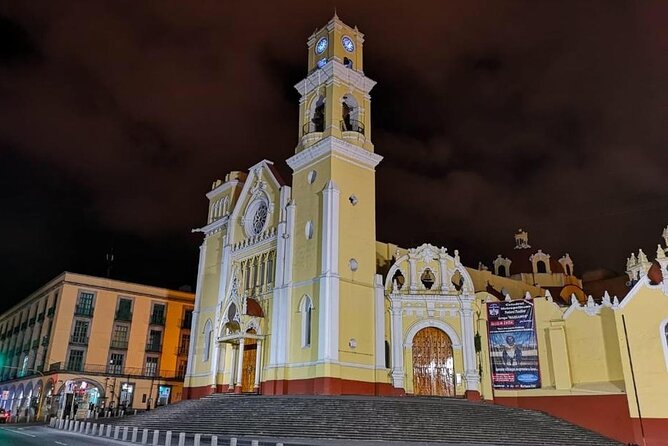 Xalapa and its aroma of coffee. Fall in love! - The Xalapa Panorama: Lakes, Alleys, and Buildings
